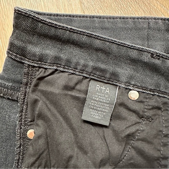 RtA Kiki Flare Crop Raw Hem Jeans in Black Dusk Wash Los Angeles - Size 25 - Picture 12 of 16